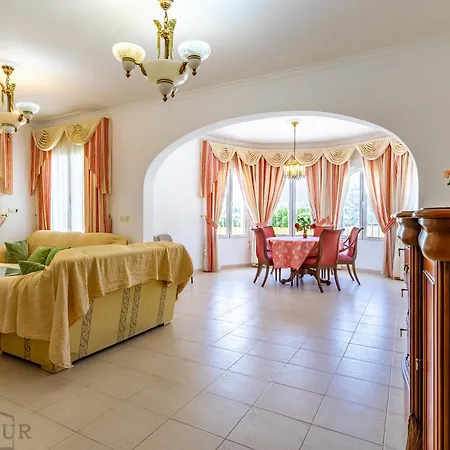 Empedrola Inftour Apartamento *
